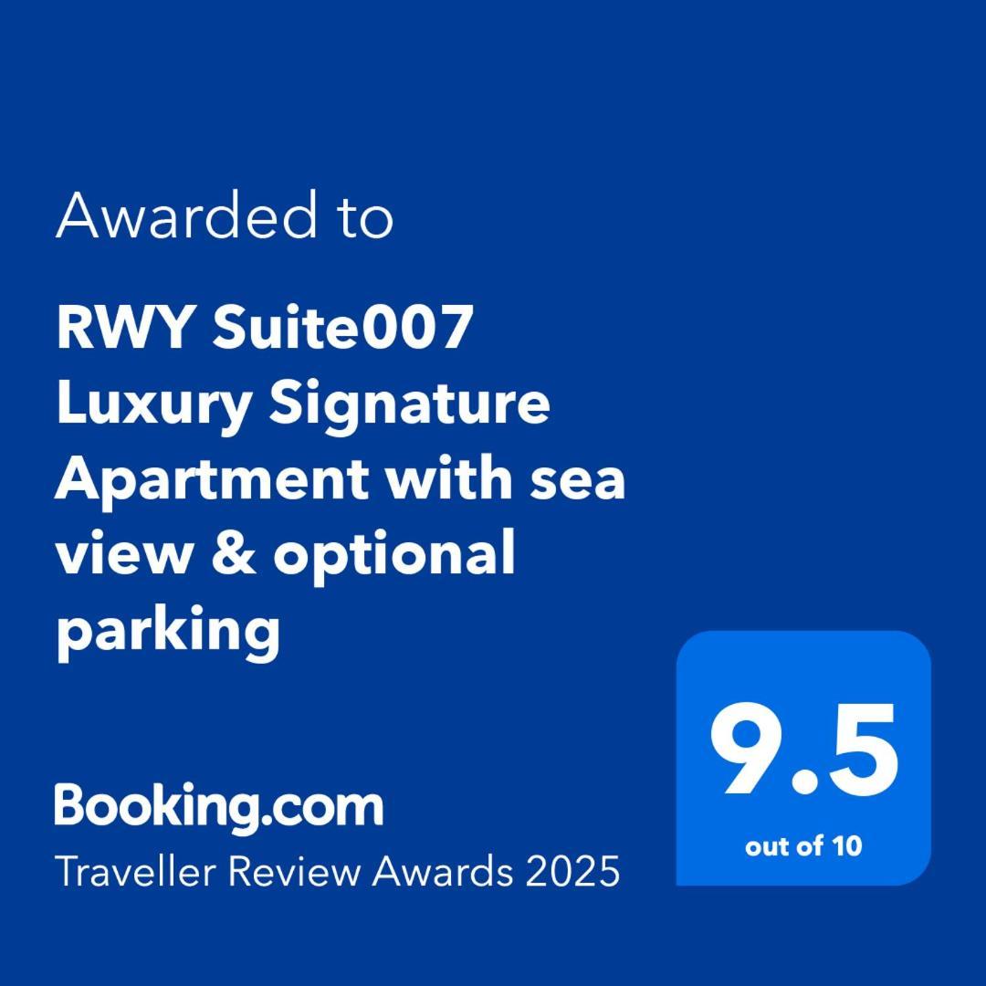 Rwy Suite007 Luxury Signature Apartment With Sea View & Optional Parking بلايموث الغرفة الصورة